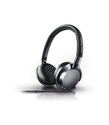 Philips Fidelio NC1 Perfect for travellers, these balanced and richly detailed noise cancelling Headphones headphones are an international passport to listening pleasure. 
