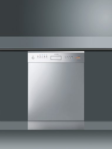 Smeg Semi-Pro Dishwasher (DWAUP364X) -Four professional programs including 16-minute Ultra Quick  -Five domestic programs and Orbital wash technology -Automatic door opening at end of cycle to aid drying  -5-star water rating, 4-star energy rating RRP $3,550 