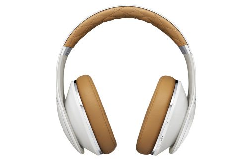 Samsung’s Level Over headphones (RRP $429) allow mum to block out the outside world with Active Noise Cancelling technology and wirelessly immerse herself in a world of high quality audio. 