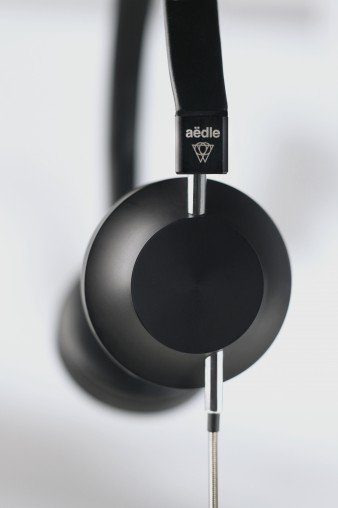Aedle VK-1 headphones